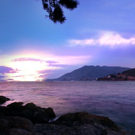 Blue & White Pension Namhae Ngoại thất bức ảnh