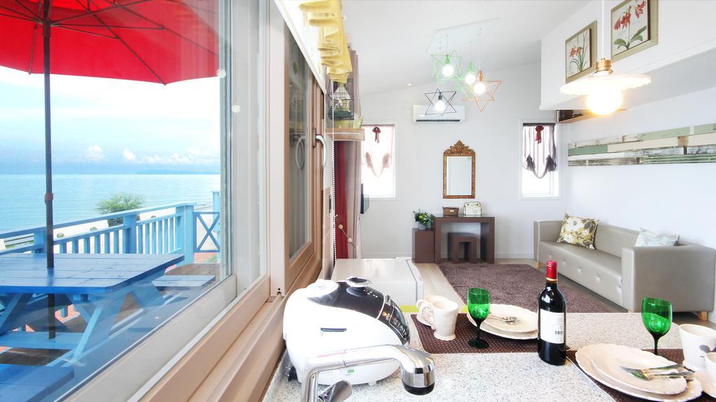 Blue & White Pension Namhae Ngoại thất bức ảnh